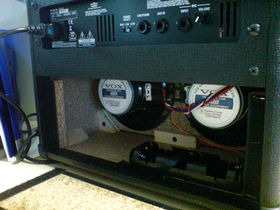 FIRST LOOK: Vox DA10 digital guitar amplifier